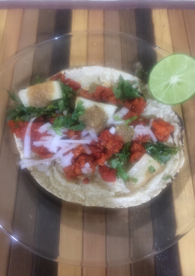 Una foto de Tacos al pastor de soya