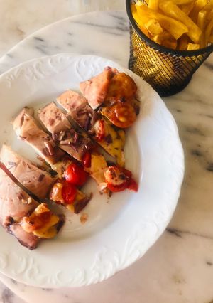 Foto de Lombo de peru recheado e batata doce frita