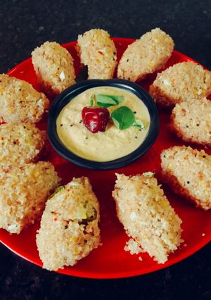கோதுமை ரவை உப்புமா கொழுக்கட்டை.(wheat rava upma kolukattai recipe in tamil) செய்முறை முக்கிய புகைப்படம்