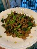 ผัดกระเพราหมูสับพริกแห้ง