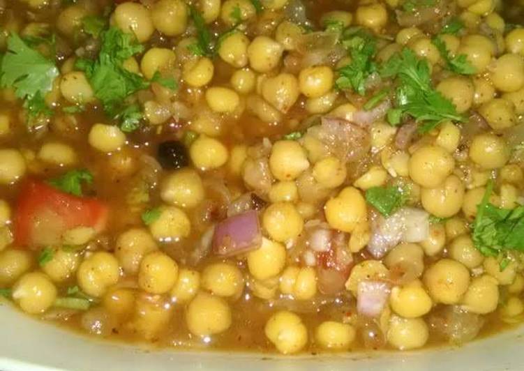 Recipe of Quick Chana Chat