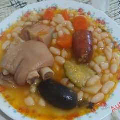 Una foto de Alubias con verdura
