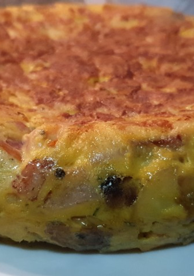 Una foto de Tortilla de papas con lomo