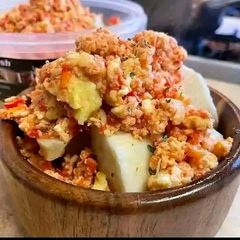 A picture of Yam with egg sauce.