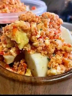 A picture of Yam with egg sauce.