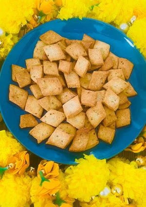 A picture of Baked Shankarpale😋Guilt Free -Savoury Snacks😊.