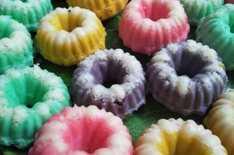 Langkah Mudah untuk Membuat Putu Ayu Keju Ceria Lembut anti gagal Ekonomis