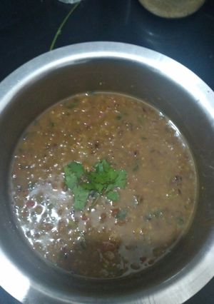 A picture of Moth Daal.