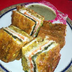 Potato layer pakora A picture of Potato layer pakora.