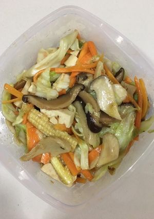 รูปของ “ผัดผัดรวมมิตรเจ”#กินผักรักสุขภาพ3