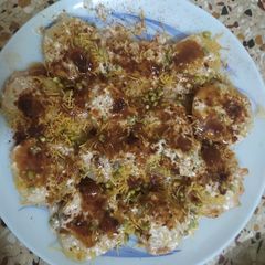 A picture of Papdi chaat.