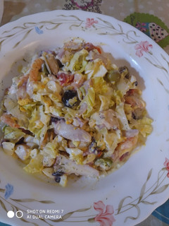 Una foto de Salpicón de marisco con mayonesa y salsa de yogur