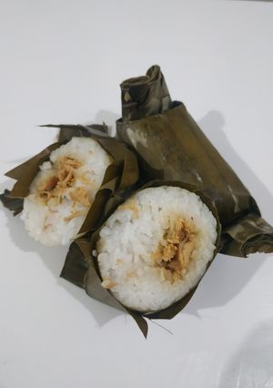 Foto resep Arem-arem isi Ayam Suwir
