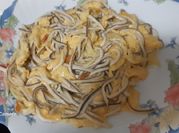 Una foto de huevo con gulas