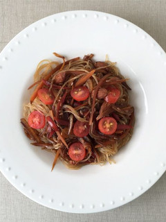 Una foto de Wok de Shiitake