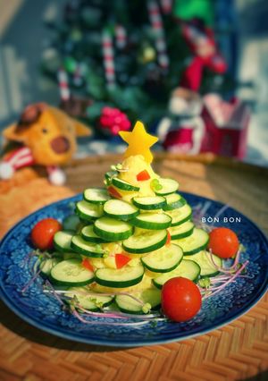Hình của món Salad Khoai Tây Trang Trí Cây Thông Noel 🎄.