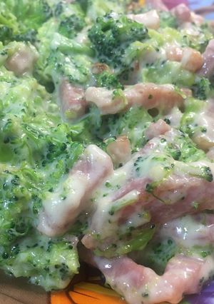 Una foto de Brócoli a la carbonara 🥦