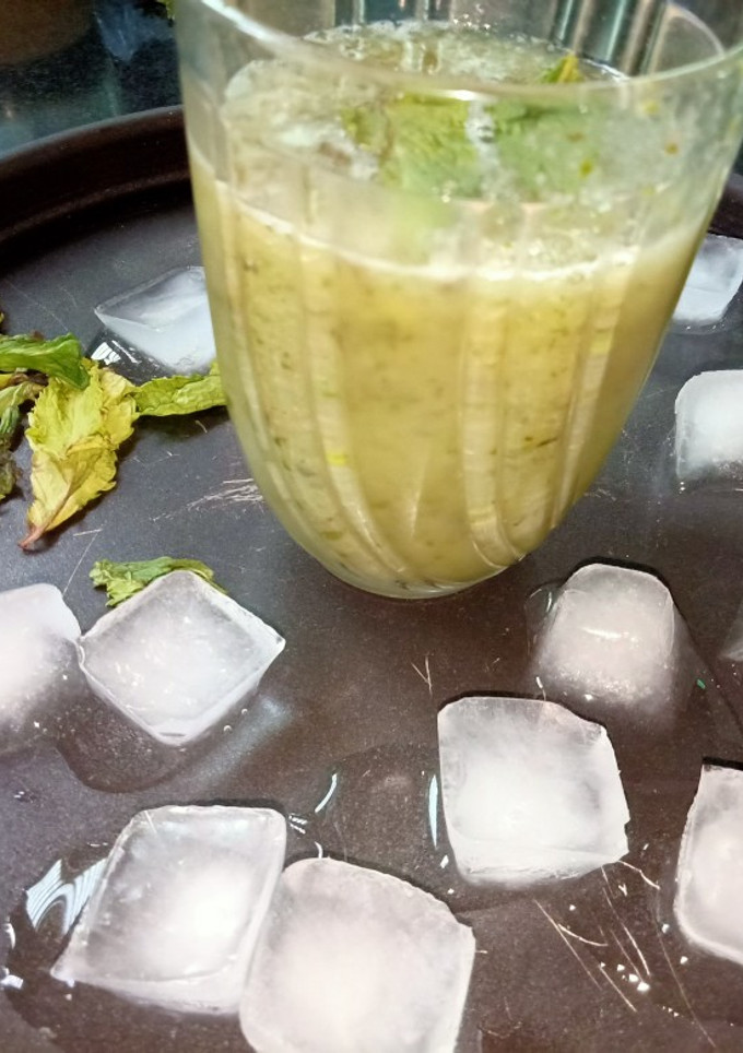 A picture of Khatta mittha keri Pani.
