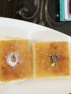 صورة لوصفة بسبوسة محشية قشطة