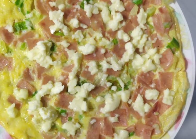 Tortilla de huevo con jamón y queso Receta de Mayra Diaz Cookpad