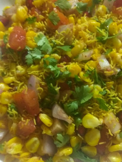 કોર્ન સલાડ (Corn Salad Recipe In Gujarati) રેસીપી મુખ્ય ફોટો