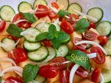 Δροσερή Σαλάτα με Πεπόνι & Τοματίνια (Summer Tomato & Cantaloupe Salad)!