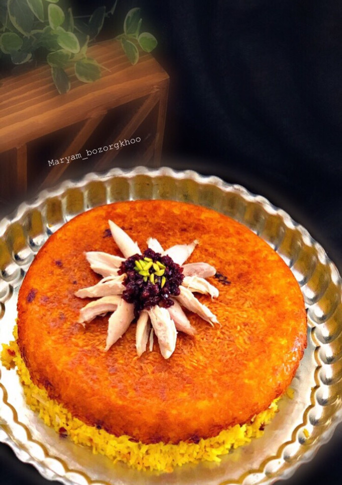 عکسی از دستور ته چین مرغ