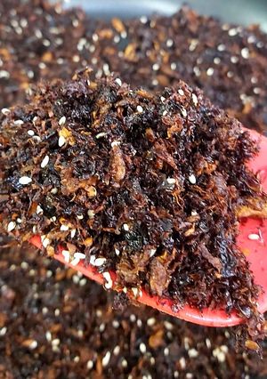 Hình của món Ruốc nấm hương, rong biển.