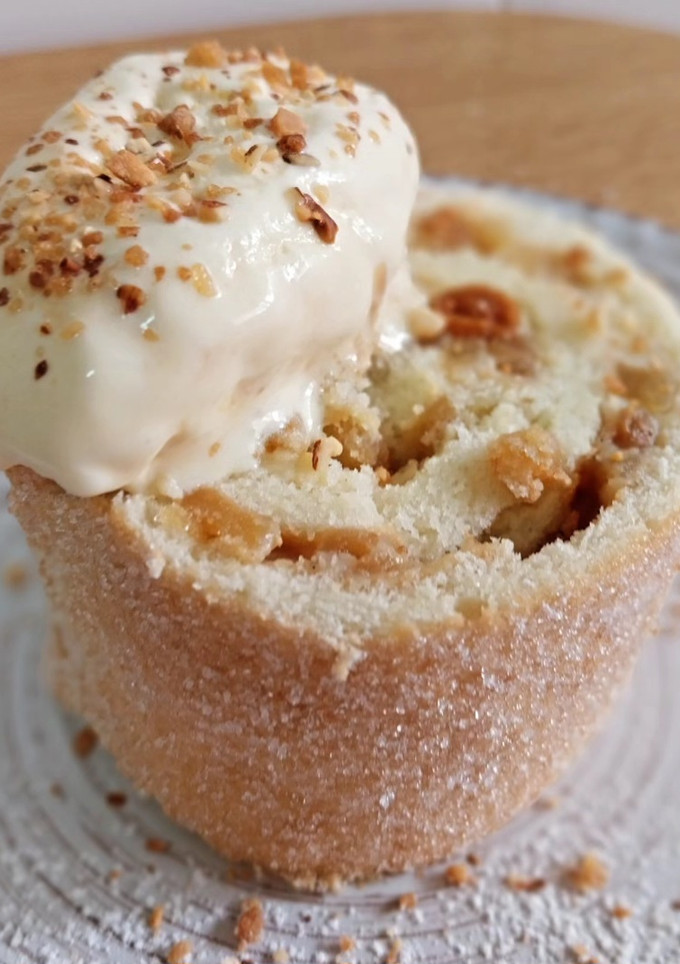 Una foto de Bracito relleno de crema de vainilla, manzana y pasas (sin gluten)
