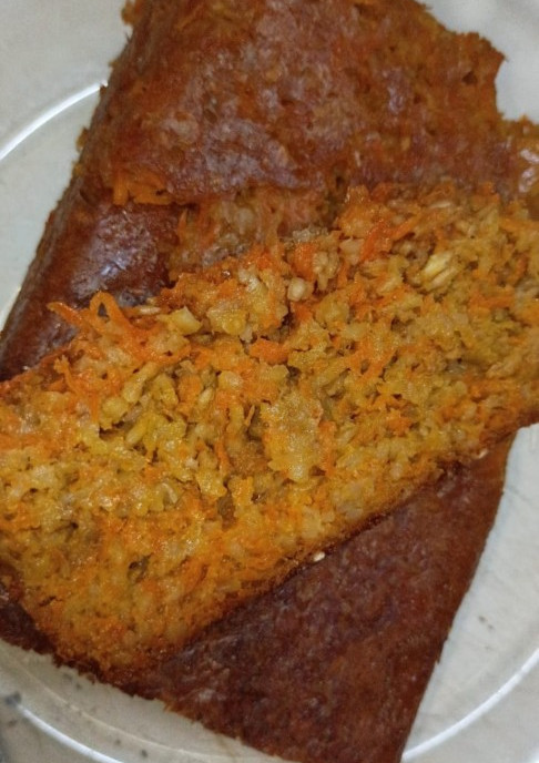 Una foto de Budín de manzana 🍏 y 🥕 y avena