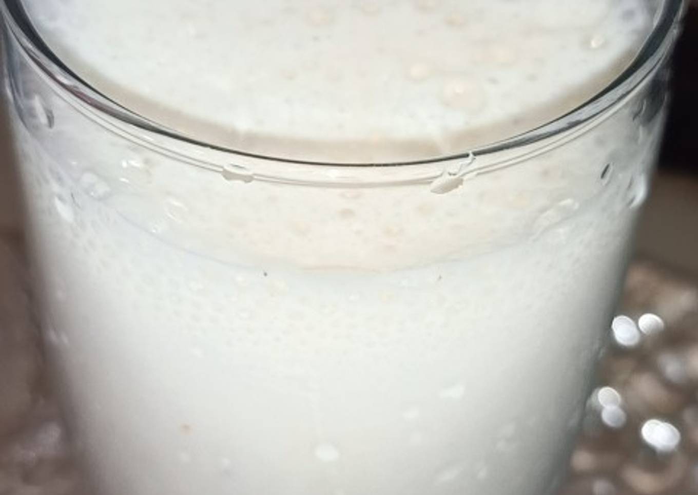 Banana date shake