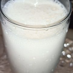 A picture of Banana date shake.
