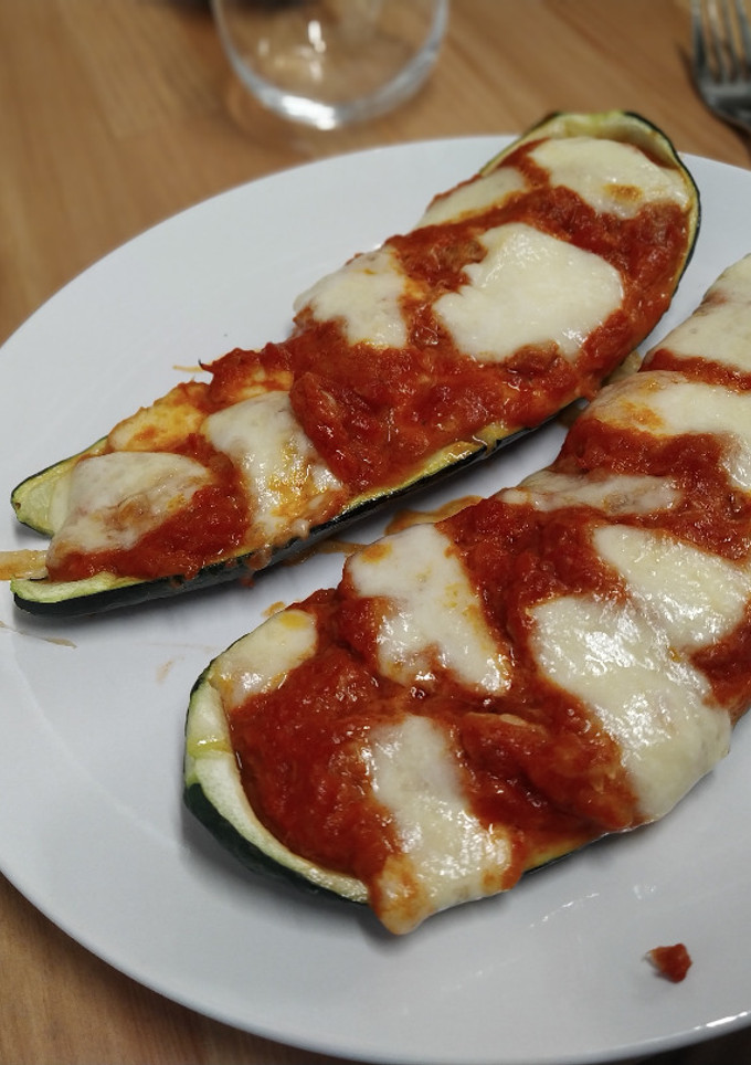 Una foto de Calabacines rellenos al horno