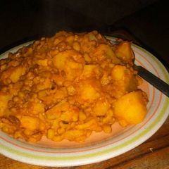 A picture of Porridge Beans and Irish potato.