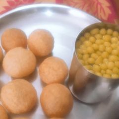 A picture of Panipuri.