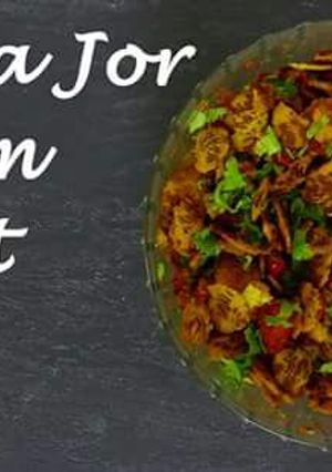 A picture of Chana jor Garam chaat.