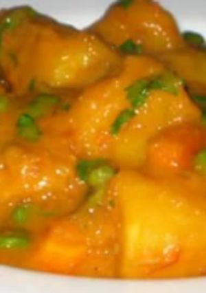 A picture of Curry peanut butter matoke (green banana)#Ramadhancontest.