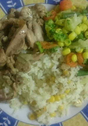 Fűszeres csirke, mexikói rizzsel recept fotója