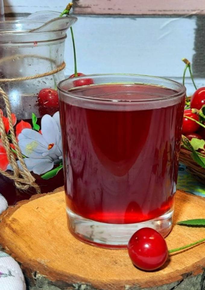 Вишневий компот на зиму/Найпростіший спосіб консервування ягідних компотів на зиму)