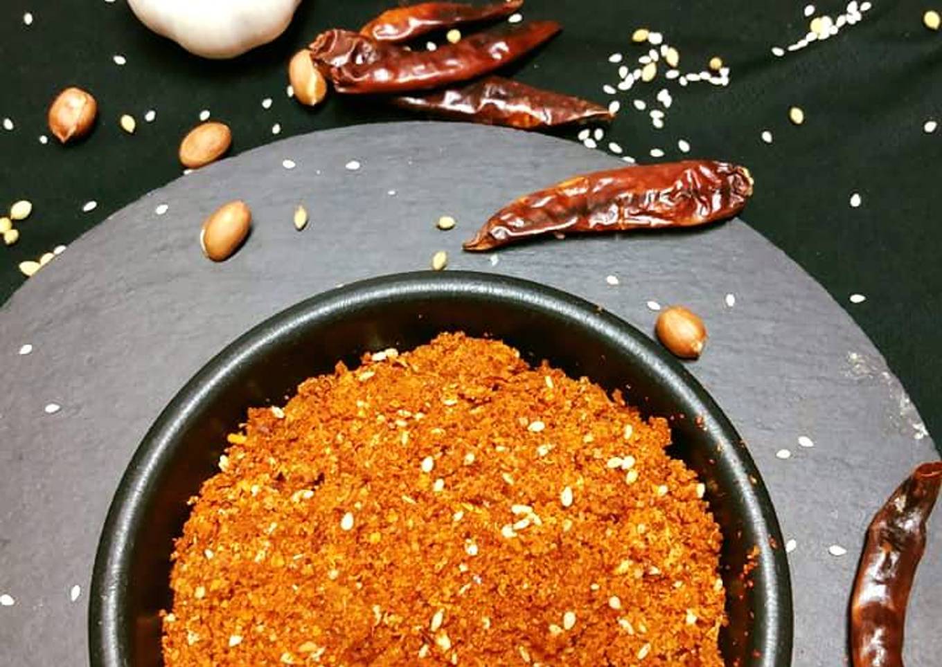 Dry Chilli Garlic Sauce Vada Pav Chutney