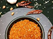 A picture of dry garlic chutney