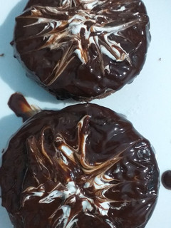 चॉकलेट कटोरी केक (Chocolate Katori cake recipe in Hindi) रेसिपी मुख्य फोटो