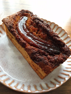 A picture of Caramelized Banana Bread.