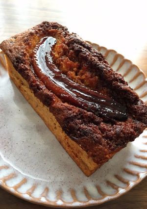 A picture of Caramelized Banana Bread.