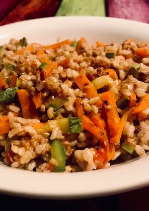 Una foto de Risotto de verduras y atún