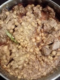 খাসির গোশতে বুটের ডাল। রেসিপির প্রধান ছবি