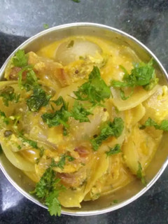प्याज़ की सब्जी (Pyaz ki sabzi recipe in Hindi) रेसिपी मुख्य फोटो