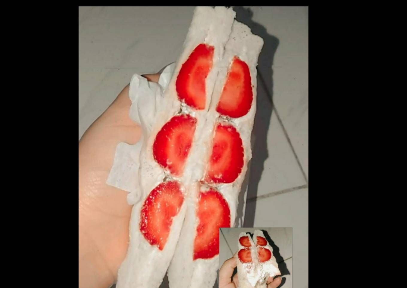 Sandwich strawberry (anak kos)