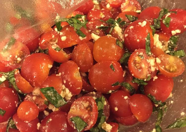 Tomato Salad easy peasy