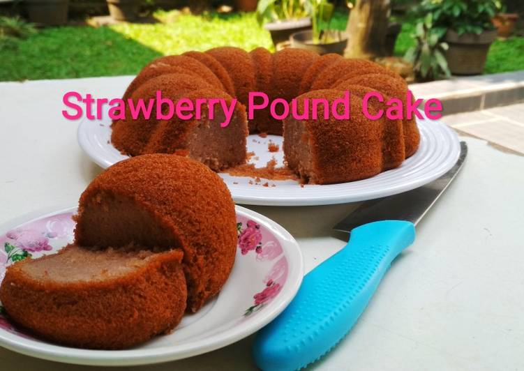 Strawberry Pound Cake